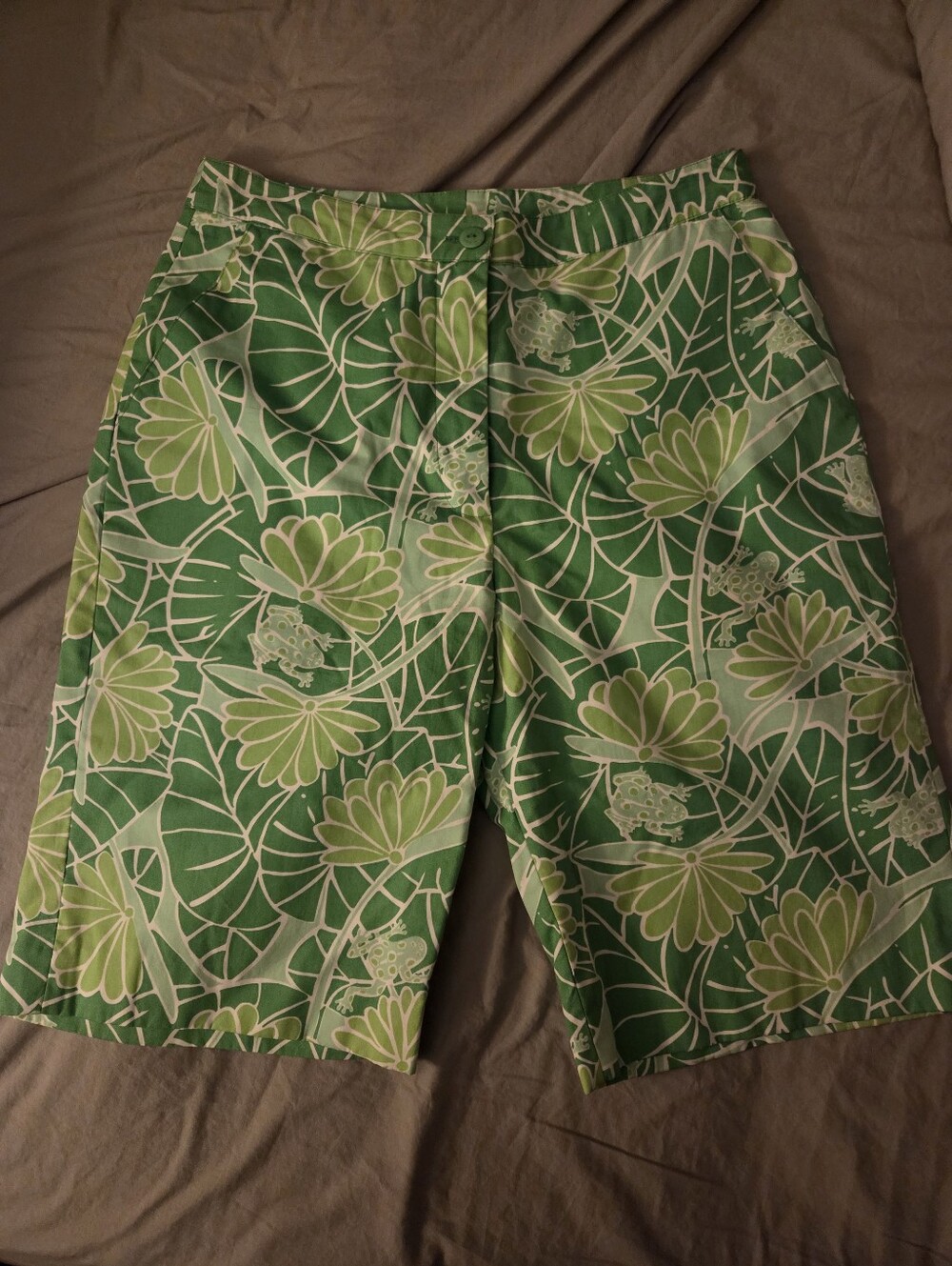 Lilly Pulitzer Green Frog Print Bermuda Shorts